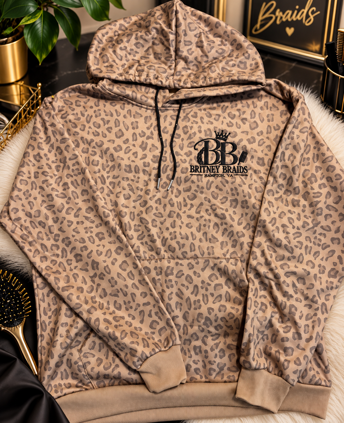 Britney Braids Leopard BB LOGO